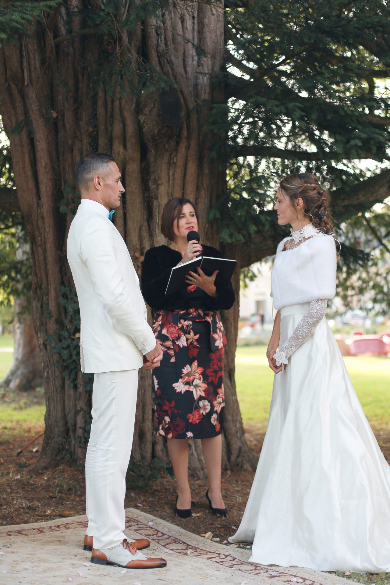 Sterenn Officiante cérémonie  - mariage Elodie et Ben - Domaine de la Chasse