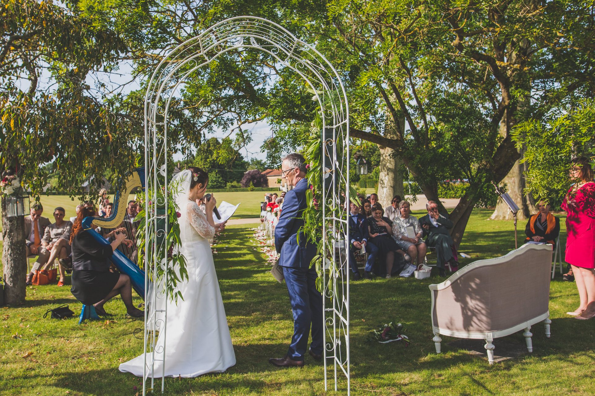 Sterenn Officiante cérémonie mariage Laurence et Philippe Domaine de La Pommeraie