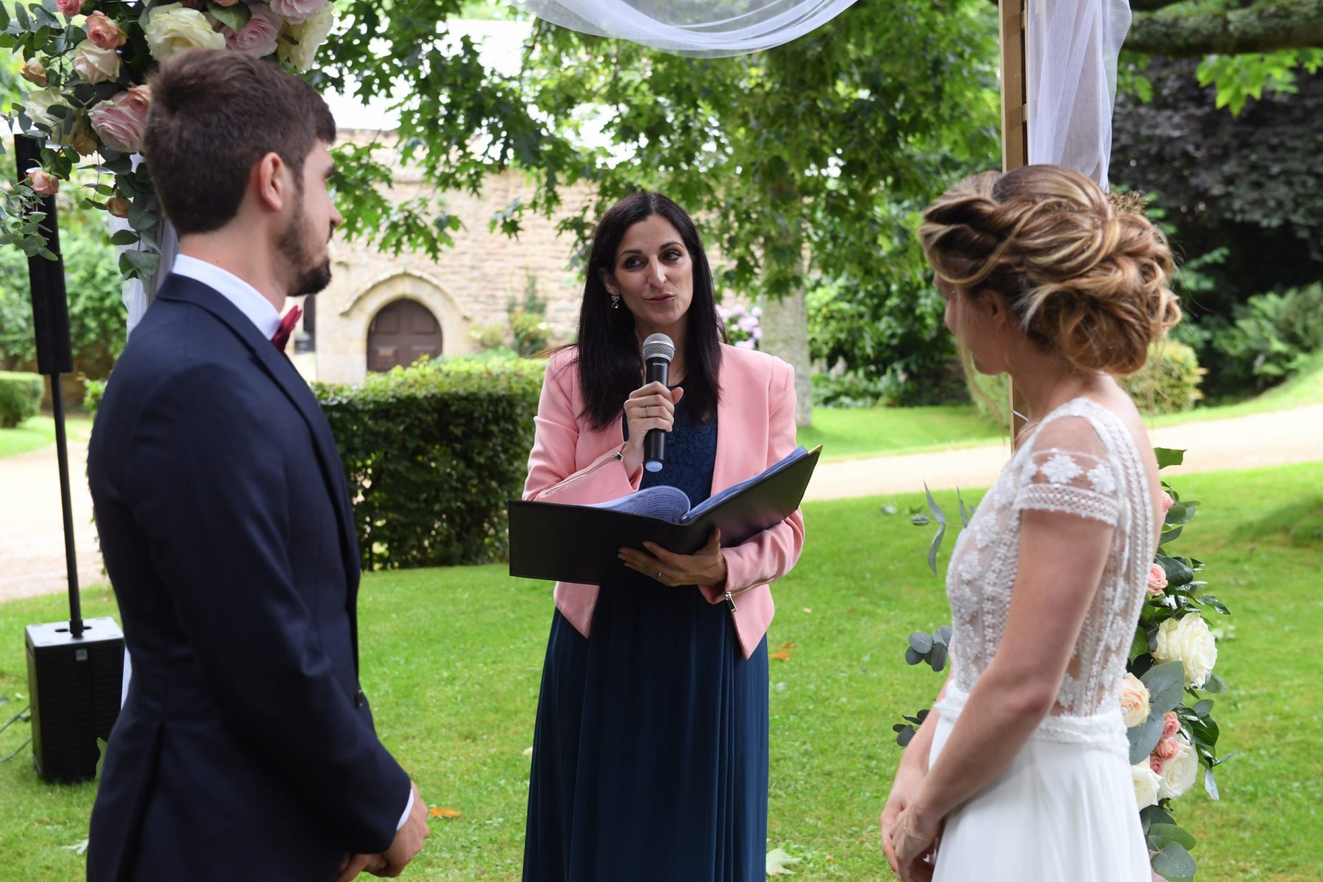 sterenn-anais-officiante-ceremonie-laïque-bretagne-rennes-brest-mariage