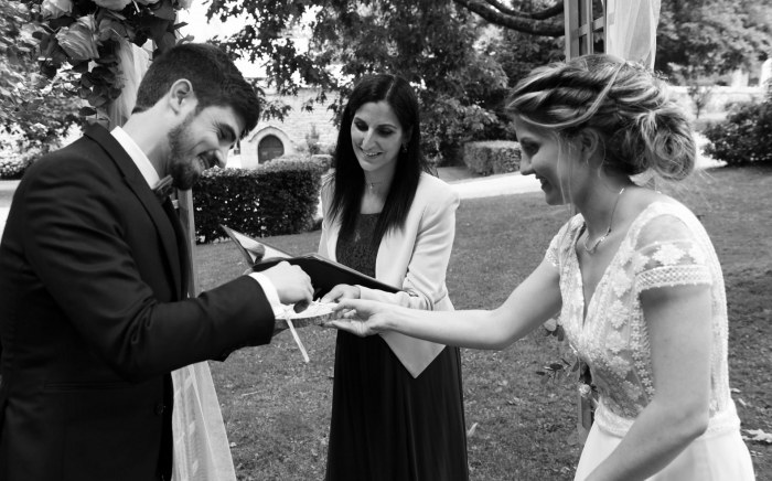 sterenn-anais-officiante-ceremonie-laïque-bretagne-rennes-brest-mariage